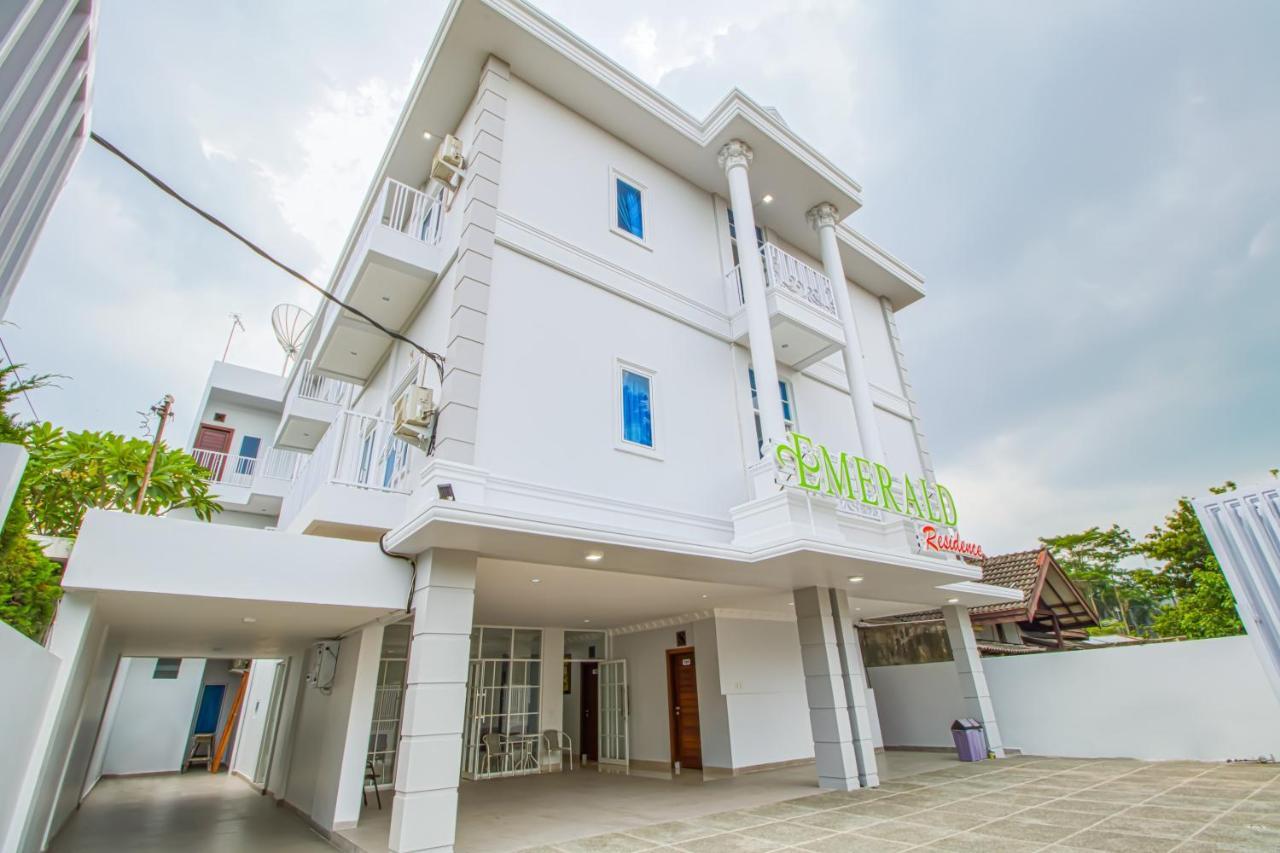 Emerald Residence Μεντάν Εξωτερικό φωτογραφία
